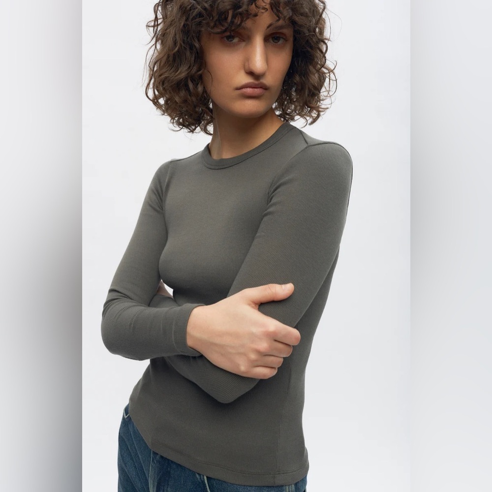 Kotn beige long sleeved crew neck tshirt
